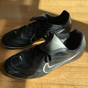 Nike Kids Black Soccer Shoes Cleats Sneakers